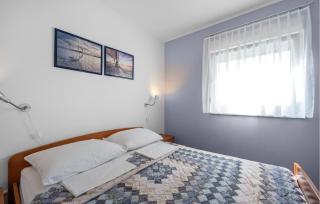 1 Bedroom Awesome Apartment In Pirovac - Pirovac - 6