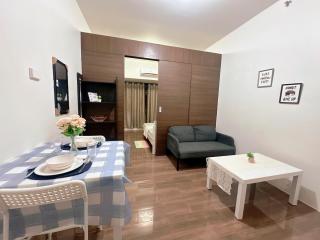 Air Residences staycation2 - Manila - 0