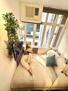 Flat D, private bathroom and kitchen pantry - Hong Kong - 0