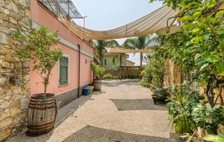 3 Bedroom Pet Friendly Home In Imperia - 4