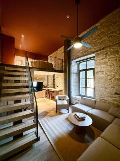 Lecole Hotel - Yenifoca - 1