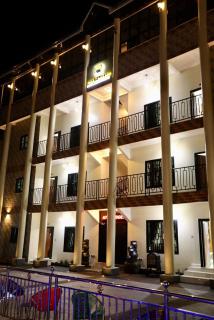 R&R Lodge - Buea - 3
