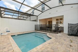 Luxurious 4BR Villa w Pool closer from Disney - 6