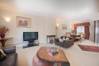 Spacious 2-bedroom Townhouse with Garden & Patio - Londra - 5
