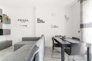 GuestHost - Bonola M1 Balcony Apartment - Milan - 2