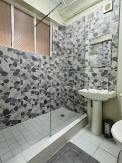 Accommodation Front - Edgy Beachfront 2 Sleeper with Stunning View - Durban - 5