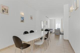 Spacieux 4 chambre Forville, à 5 minutes du palais - 4