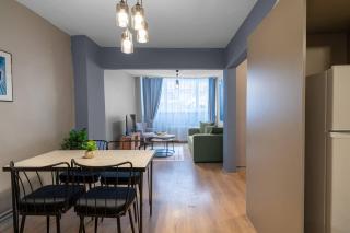 Cozy and Modern 3BR with Private Patio in Beşiktaş - Istanbul - 1