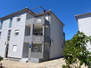 Adria apartments with swimming pool - 3