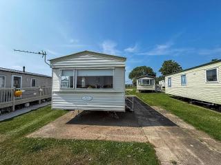 Great 4 Berth Caravan At Withernsea Sands Ref 79003Hg - 3