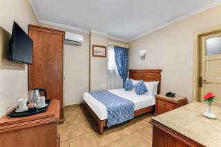 Aura Inn Tiba Pyramids Hotel - Banī Ghālib - 9