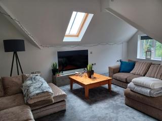 Newmarket - Hookwood - 2