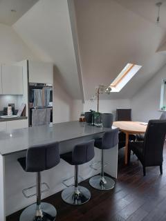 Newmarket - Hookwood - 1