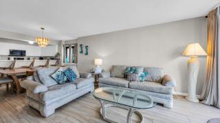 Huge Oceanfront End Unit Top Location with Pool - Myrtle Beach - 5