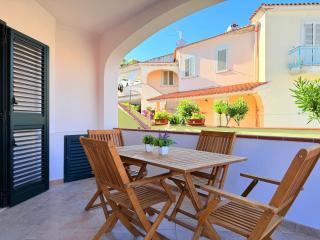 House Aenjoy - Appartamento con veranda a pochi minuti da Cala Liberotto - 2