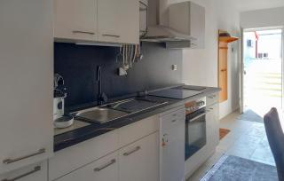 Gorgeous Apartment In Vir With Wifi - Vir - 2