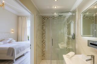 Hotel Augusta Am Kurfürstendamm - 1