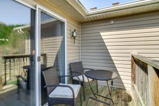 2 Mi to Table Rock Lake Branson Condo with Balcony! - Branson - 8