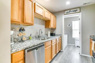 2 Mi to Table Rock Lake Branson Condo with Balcony! - Branson - 4