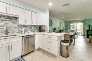 Beach and Pool Access Resort Condo in Hilton Head - Hilton Head Island - 2