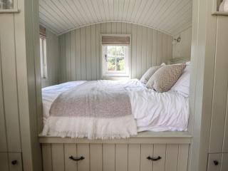The Garden Hut - Wrexham - 2