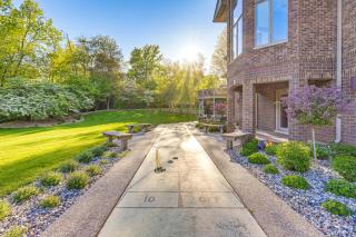 9 Mi to SVSU Family Home with Deck and Yard - Saginaw - 9