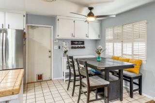 7 Mi to Dtwn Poolside Paradise in Bakersfield! - Bakersfield - 5