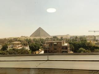 Aura Inn Tiba Pyramids Hotel - Banī Ghālib - 4