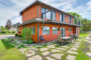 Steps to Powers Lake Wisconsin Family Home - Burlington - 9