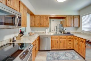 Pool-View Haven in Lake Hamilton! - Lake Hamilton - 2