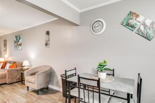 2 Mi to SC State and Claflin Townhome with Patio! - 5