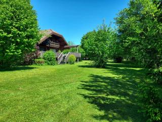 Chalet de Charme 100m² - Grand jardin - Gite les 4 saisons- Lac de chalain - 2