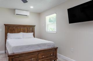 Charming Cozy Renovated Home - 1