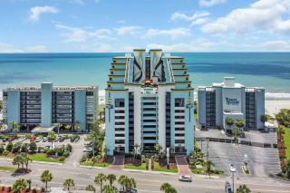Oceanfront Modern w Lazy River near Boardwalk - Myrtle Beach - 6