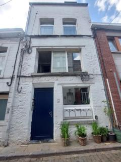 Petit appartement central Chimay - 9