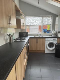 Cosy 4-Bed - Sleeps 7 Garden - Birmingham - 3