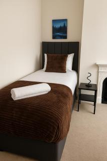 Cosy 4-Bed - Sleeps 7 Garden - Birmingham - 6