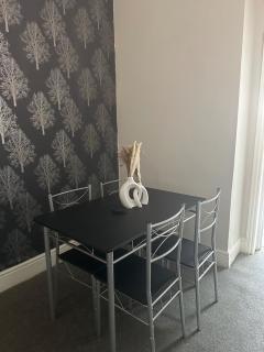 Cosy 4-Bed - Sleeps 7 Garden - Birmingham - 2