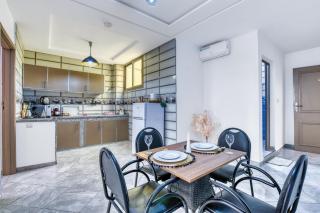 White Majorelle Mar - 2