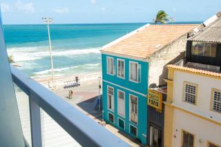 Vida na Beira da Praia - Flat com Piscina na Barra - Salvador - 0