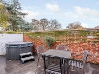 2 Bed in Cromer 41917 - Roughton - 1