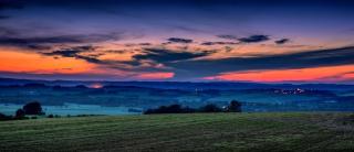 Karavan na samotě u lesa - 4