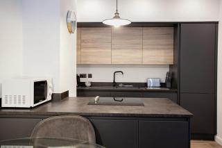 Fabulous 1 Bedroom Apartment in Bolton - Bolton - 1