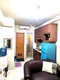 Nita's Sweet Apartment Gunawangsa Manyar 2BR - close to Unair Galaxy Mall - Surabaya - 3