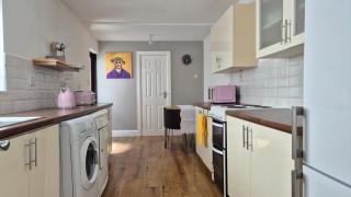 Violet House - Derry - 4