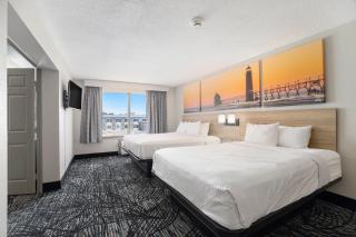 Days Inn & Suites by Wyndham Norton Shores Muskegon - Norton Shores - 1