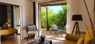 Côté Golf, bel appartement RDC avec terrasses dans Golf, piscine, tennis, à 5mn de l'Isle sur la Sorgue - Saumane-de-Vaucluse - 2