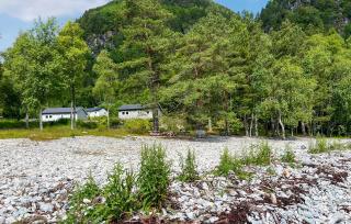 2 Bedroom Awesome Home In Lavik - 1