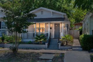 Mod Cottage - 0