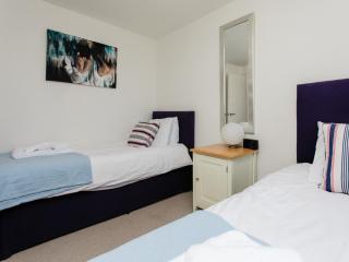 Solent Lawns - Gurnard - 2
